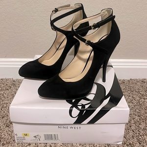 Womens Nine West Suede heels
